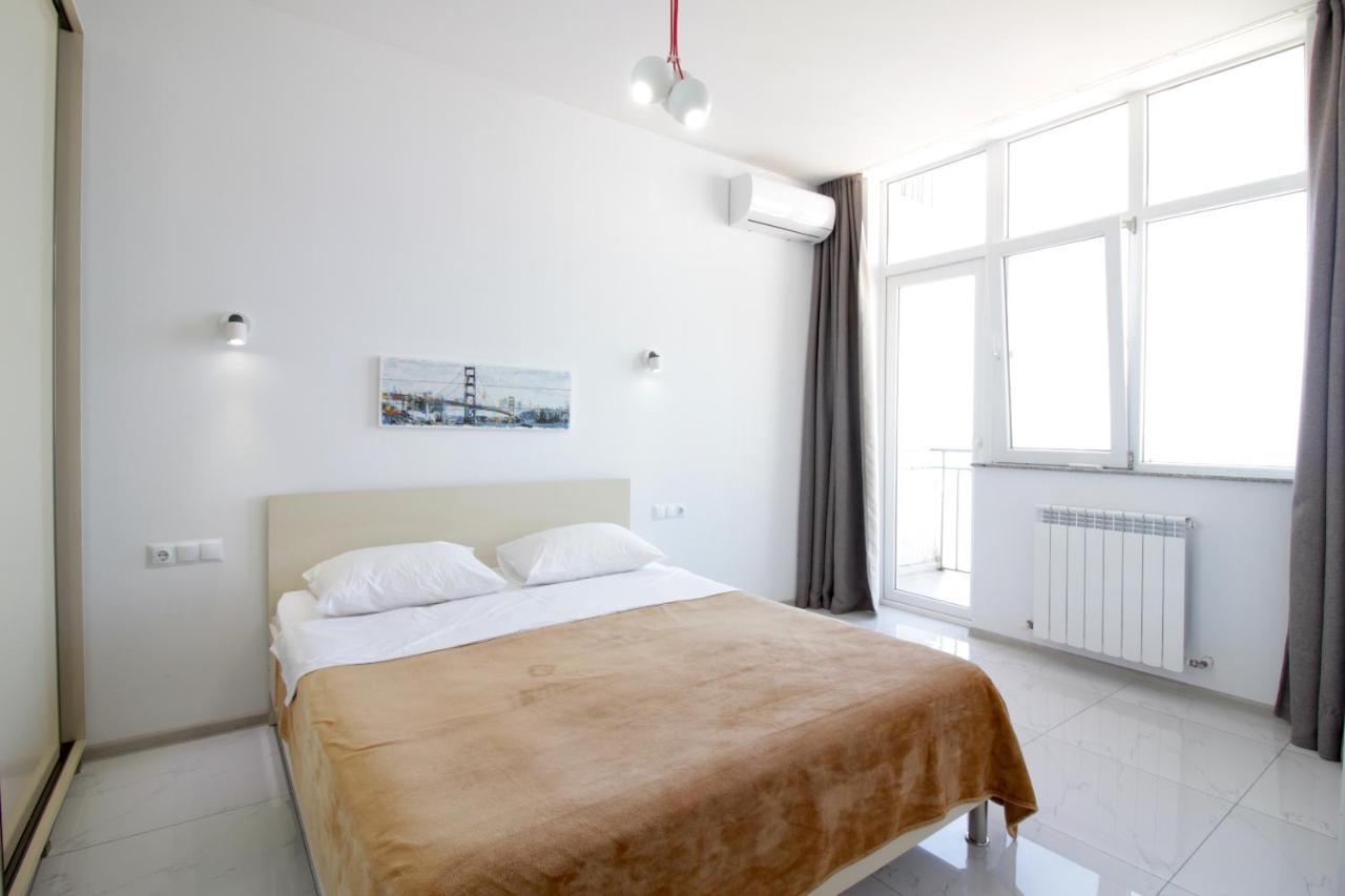 Apartments Inasaredze バトゥーミ エクステリア 写真