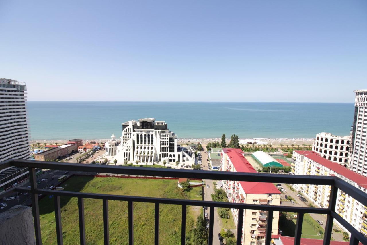 Apartments Inasaredze バトゥーミ エクステリア 写真